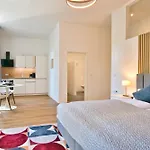 Apartment Halle By Fullhouse - Free Parking & Wifi