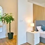Halle By Fullhouse - Free Parking & Wifi *