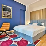 Halle By Fullhouse - Free Parking & Wifi