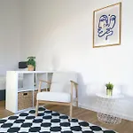 Halle By Fullhouse - Free Parking & Wifi