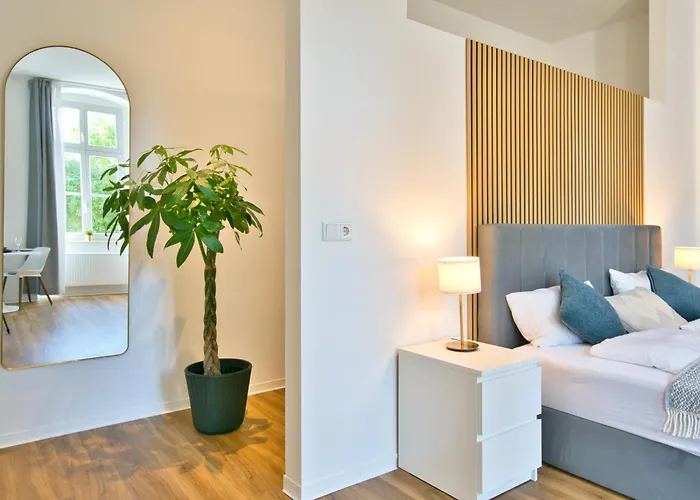 Halle By Fullhouse - Free Parking & Wifi *