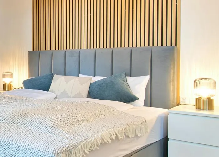 Halle By Fullhouse - Free Parking & Wifi