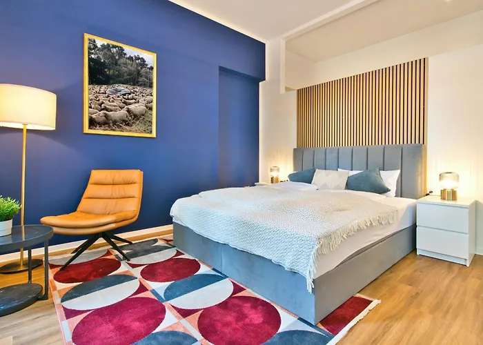 Halle By Fullhouse - Free Parking & Wifi