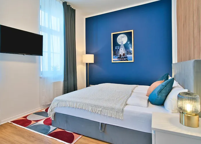 Halle By Fullhouse - Free Parking & Wifi *