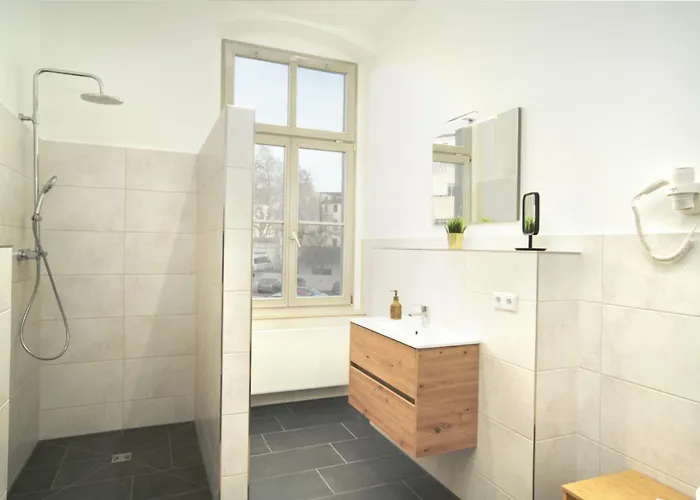 Apartment Halle By Fullhouse - Free Parking & Wifi